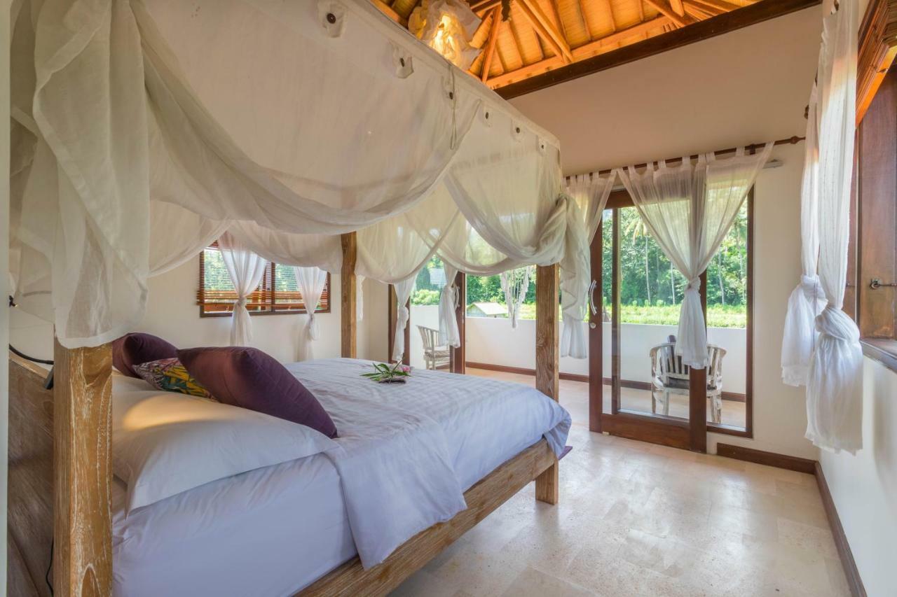 Villa Gayatri Hidden Oasis Amed  Exterior photo